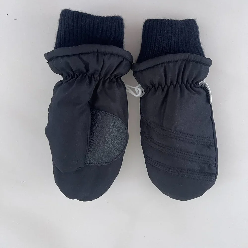 Kids black ski gloves Size large #ski #winter #snow #snowboard #cold Black Str